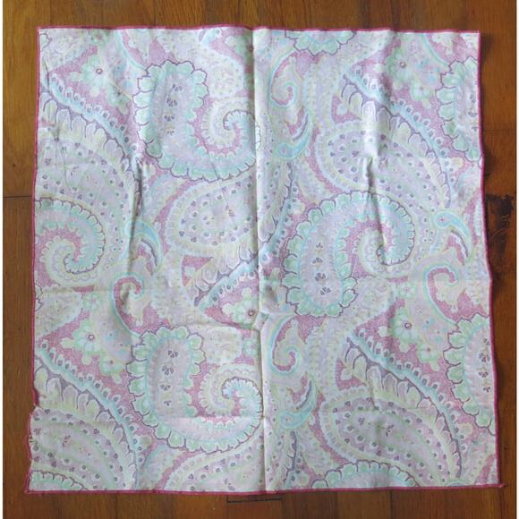 VERA BRADLEY Capri Melon Paisley Pink Set of 4 Napkins Fabric 19.5"x19.5"Retired - Picture 12 of 13